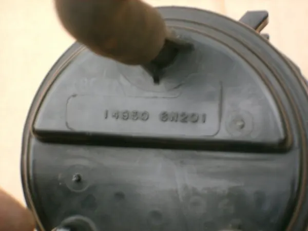 Filtre de bougie de préchauffage Nissan Qashqai J10 2.0 Benz 149506N201 image 7