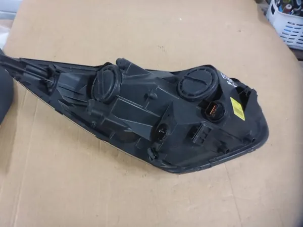 Faros Izquierdo KIA VENGA 92101-1P000 Original image 10