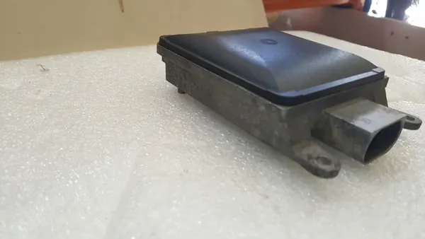 RADAR FILMÄNDSK ASSISTENT AUDI 4G0907568D image 3