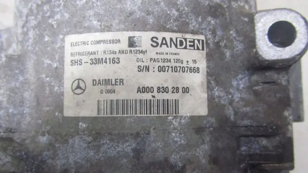 Compresor A/C MERCEDES C-KLASA W205 2.0H A0008302800 image 2