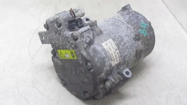 Compresor A/C MERCEDES C-KLASA W205 2.0H A0008302800 image 4