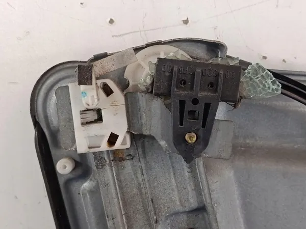 Regulador de janela dianteira direita Nissan Primera P12 80770AV601 image 3