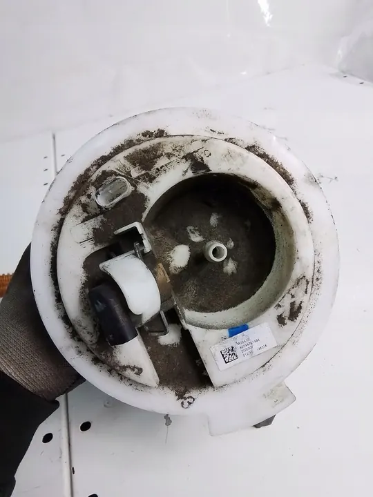 Brandstofpomp Mercedes-Benz W212 A2044701494 image 3