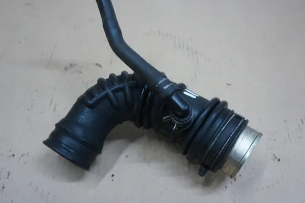Durite Turbo Nissan OEM PATROL Y61 3.0 Di image 2