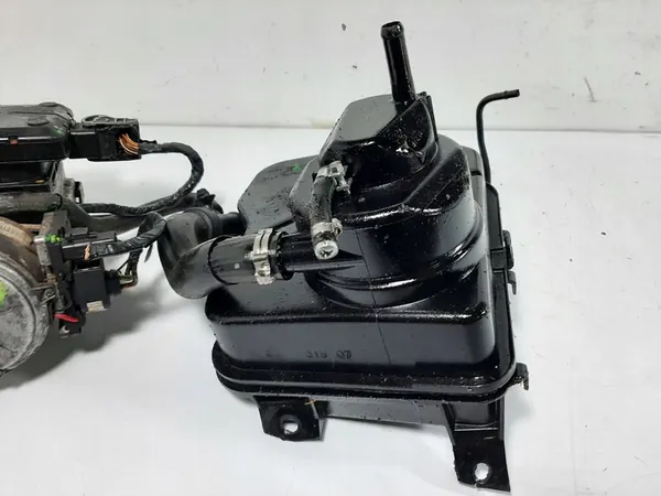 CITROEN C5 I LIFT 2.0HDI Suspension Pump image 2