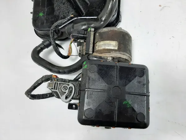 CITROEN C5 I LIFT 2.0HDI Suspension Pump image 6