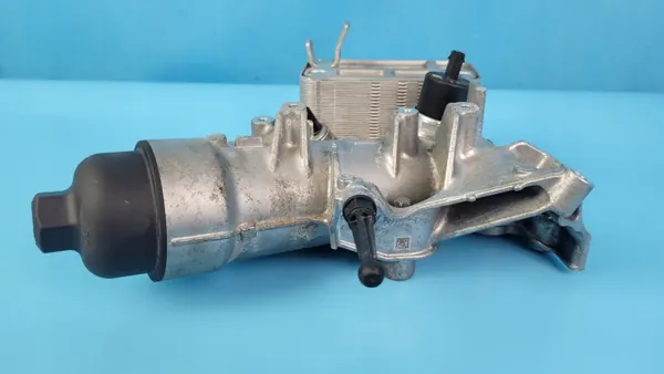 Mercedes Oliefilterkoeler Basis OEM A6541800365 image 8