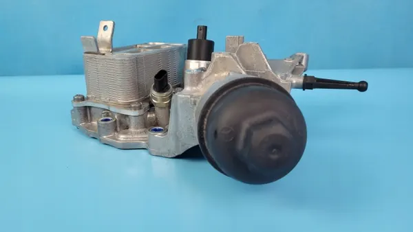 Mercedes Oliefilterkoeler Basis OEM A6541800365 image 9