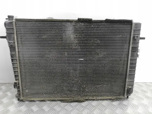 Radiateur d'eau KIA Sportage 2007 OEM AMD50474 image 2