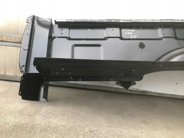 Mercedes X-Class W470 Seitenblech OEM A4706301501 image 5