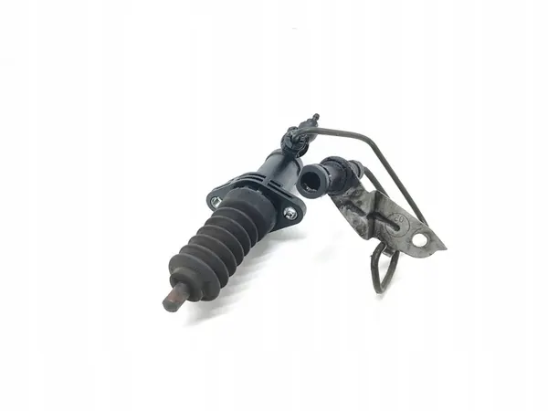 Kytkinmestaripumppu BMW 1 E81 E87 2008 OEM 6775872 image 4