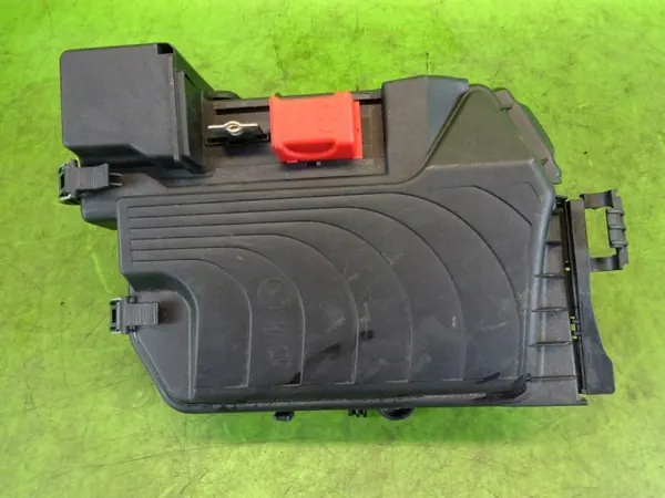 Sicherungskasten OEM A2465400182 für Infiniti Q30 QX30 image 2