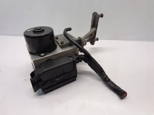 Mercedes C W203 3.0 V6 ABS-rempomp OEM A2035454832 image 5