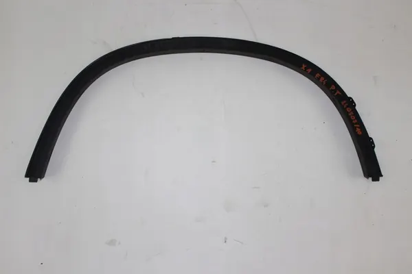 BMW X1 E84 Vasemman Lokasuojan Lista 51772990165 image 4