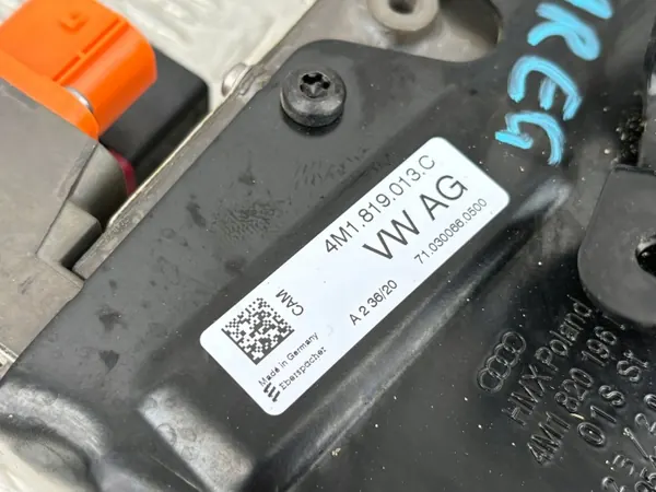 VW Touareg III Lämmönvaihdin OEM 12E963231G image 4