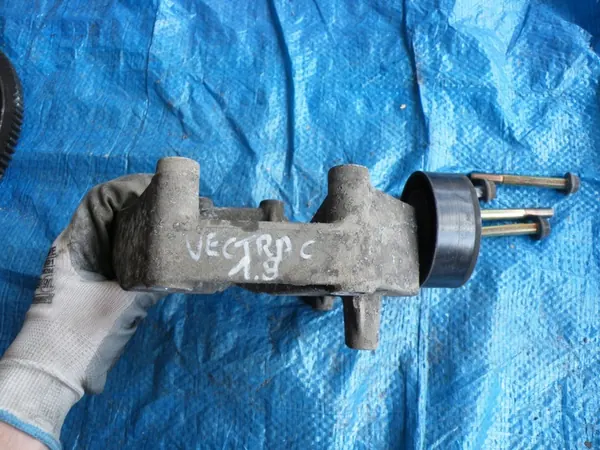 Opel Vectra C 1.9 CDTI Spännare image 3