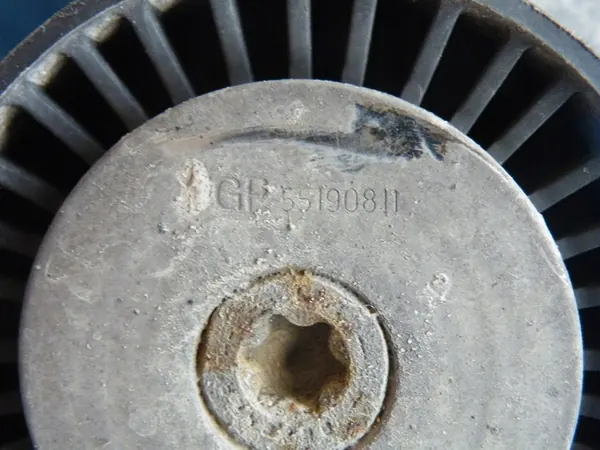 Opel Vectra C 1.9 CDTI Spännare image 5