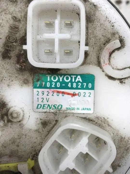 Lexus Brandstofpomp OEM 7702048270 voor RX Hybride image 3