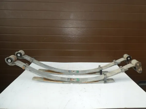 Muelle VW AMAROK 2H OEM 2H0511151BJ - Usado image 5