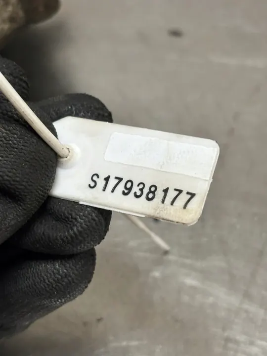 Vaihtovirtageneraattori Mercedes W204 A0009063000 image 4