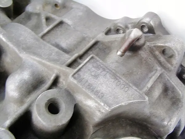 Automaattivaihteiston kotelo OEM 214121PV Mondeo image 5