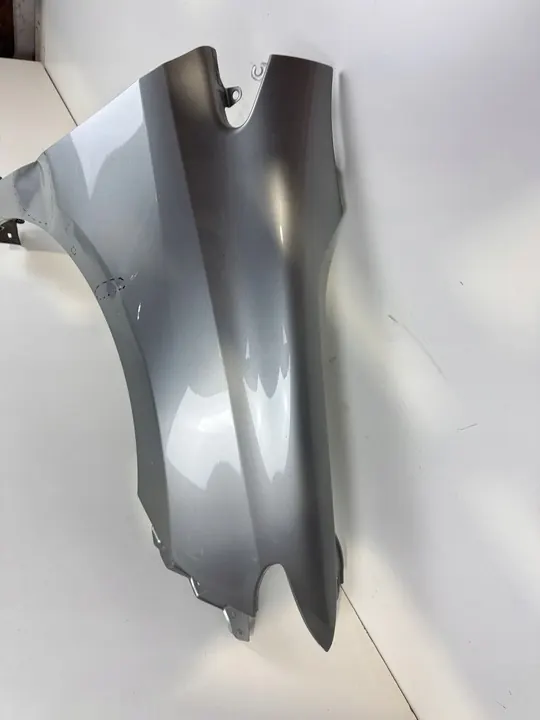 Parafango anteriore destro Toyota Auris II E18 12- image 5