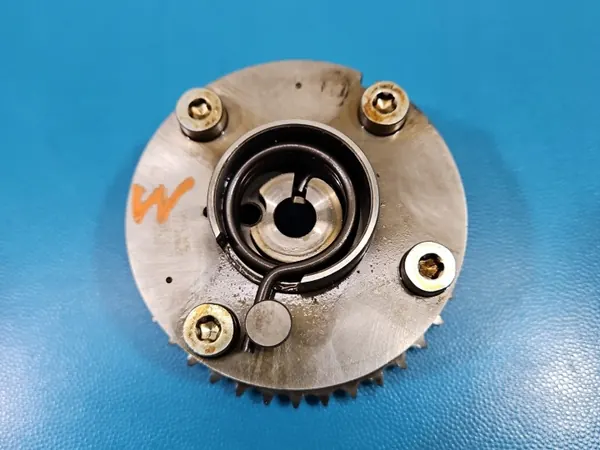 Pignon de distribution OEM 13070-37010 pour Toyota Corolla 1.6 VVTI image 4