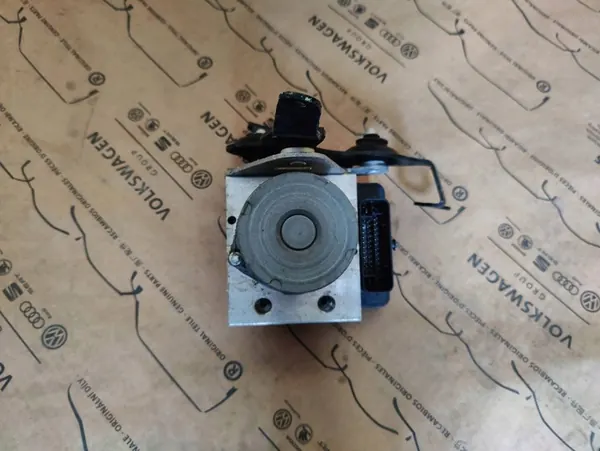 Kia Sportage III ABS-pomp 58920-3U410 image 2