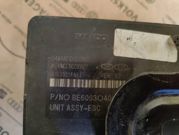 Kia Sportage III ABS-pomp 58920-3U410 image 6