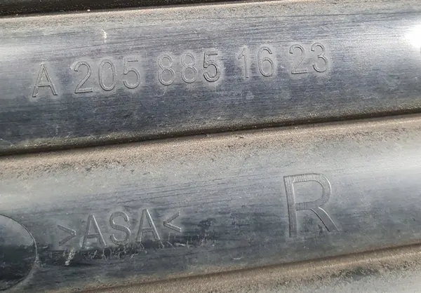 Mercedes-Benz OE A2058851623 Grille de Pare-chocs image 3