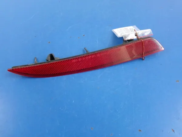Opel Astra J Heckstoßstange Reflektor rechts OEM 13262018 image 2