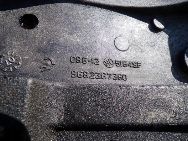 Dynamobeugel OEM 9682367380 voor Fiat Ducato image 3