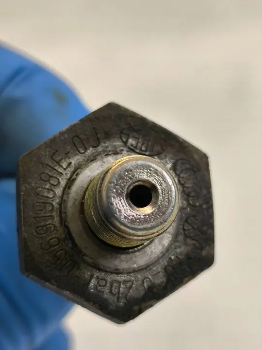 Audi Oljetrycksensor OEM 056919081E - Begagnad image 5