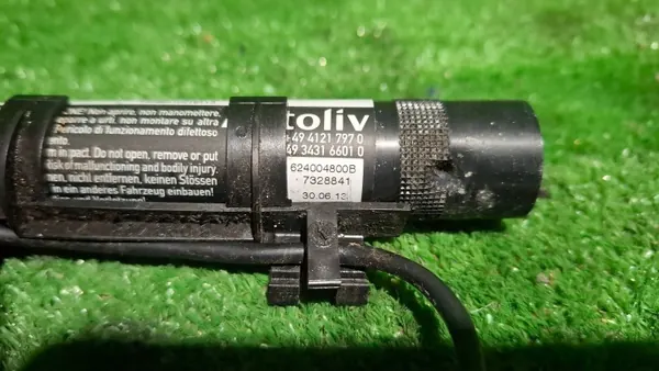 OEM 4941217970 etu-oikea turvavyön kiristin image 4