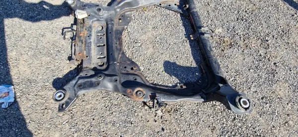 Barra de remolque delantera Land Rover Discovery Sport OEM image 3