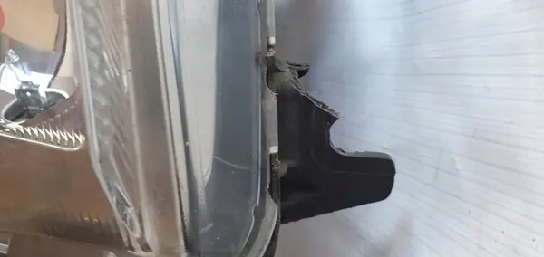 VOLVO FH4 Oikea Heijastin Lamppu 2239217 image 3