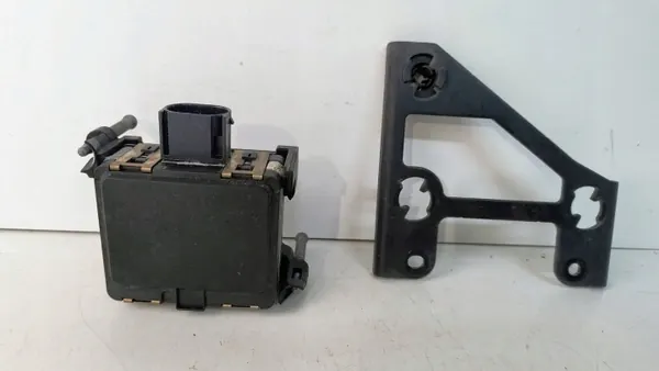 Capteur radar OEM 5Q0907561H pour VW Audi Seat Skoda image 2