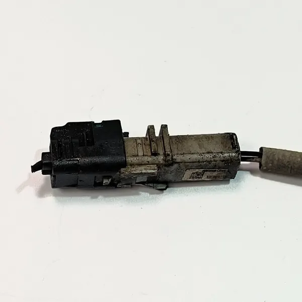 Inyector AdBlue usado OEM 160726474R para Renault Master IV image 5