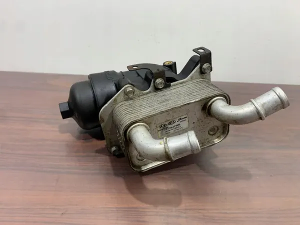 Oljefilterhus Hyundai ix35 2017 OEM 264102F000 image 4