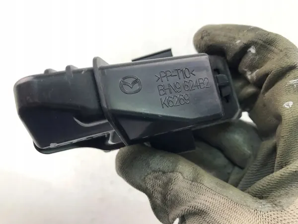 Kofferraumgriff Mazda 3 OEM 16892081 - Gebraucht image 3