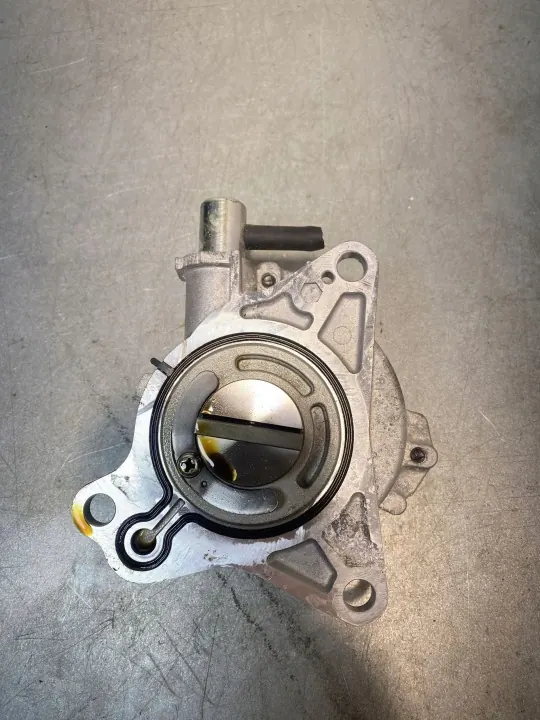 Bomba de vacío Suzuki OEM FBZ17904 para Vitara 2019 image 4