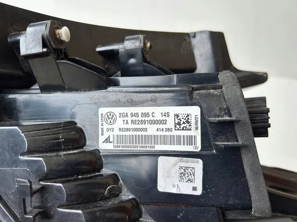 VW T-ROC Lámpara Trasera Izquierda 2GA945095C Original image 3