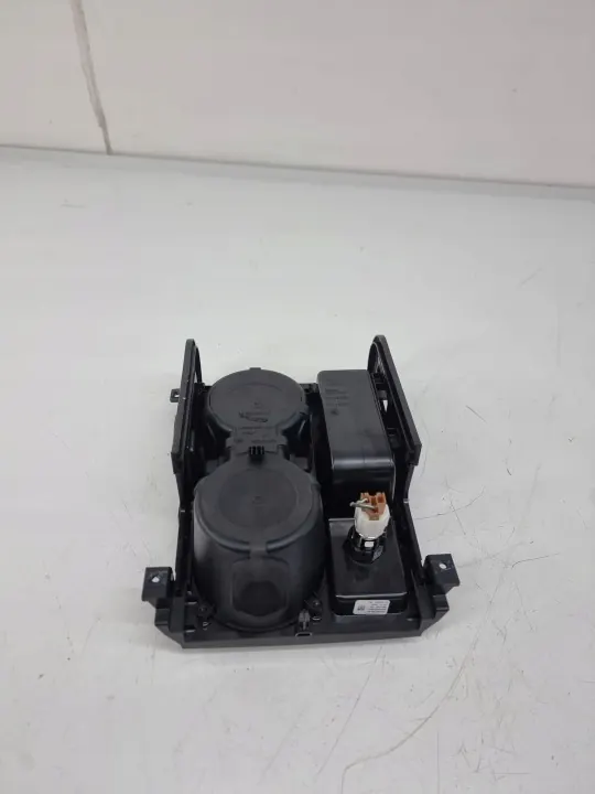 Jaguar Bekerhouder OEM MK83048196BF - Dashboard montage image 6