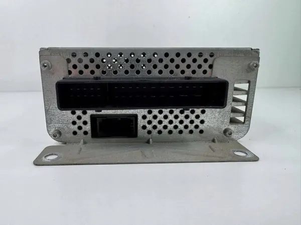 Audi A6 Versterker OEM 4F0910223 - Gebruikte staat image 3