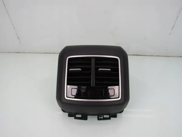 Kia Sportage V 24R achter luchtrooster OEM 97040-R2101 image 2