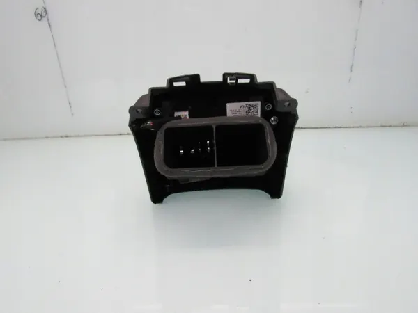 Kia Sportage V 24R achter luchtrooster OEM 97040-R2101 image 10
