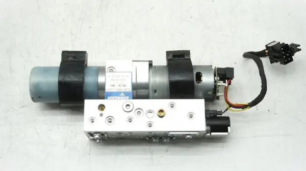 Dakpomp OEM A1728000030 voor Mercedes SLK R172 image 2