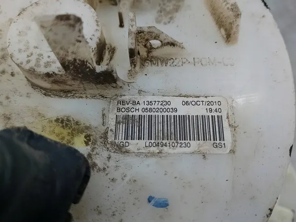 Polttoainepumppu Opel Astra J 1.4 16V Bosch 13577230 image 4