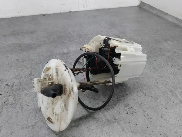 Polttoainepumppu Opel Astra J 1.4 16V Bosch 13577230 image 5