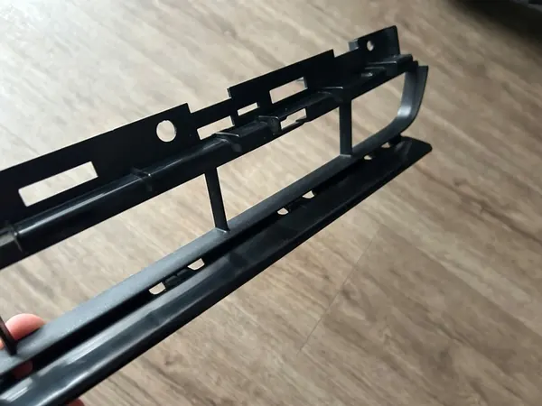 AUDI A4 B9 Rejilla Central Delantera 2015-2019 OEM 8W0807683 image 10